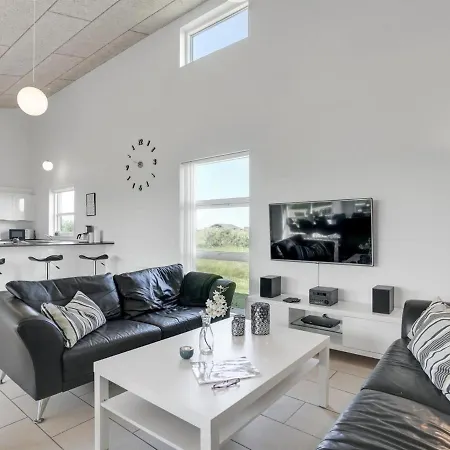 Holiday home Vitori - 800m From The Sea In Nw Jutland By Interhome